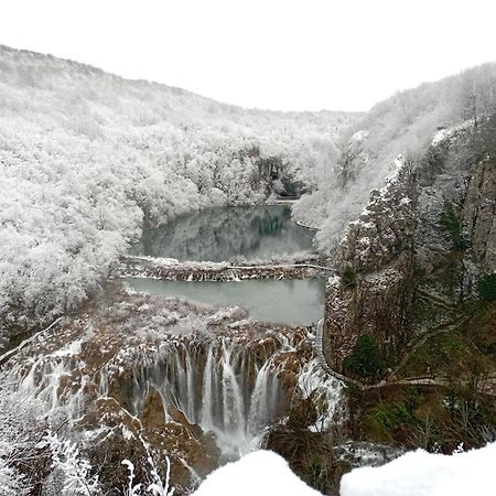 Отель House Janja Plitvice Селиште-Дрежничко Экстерьер фото