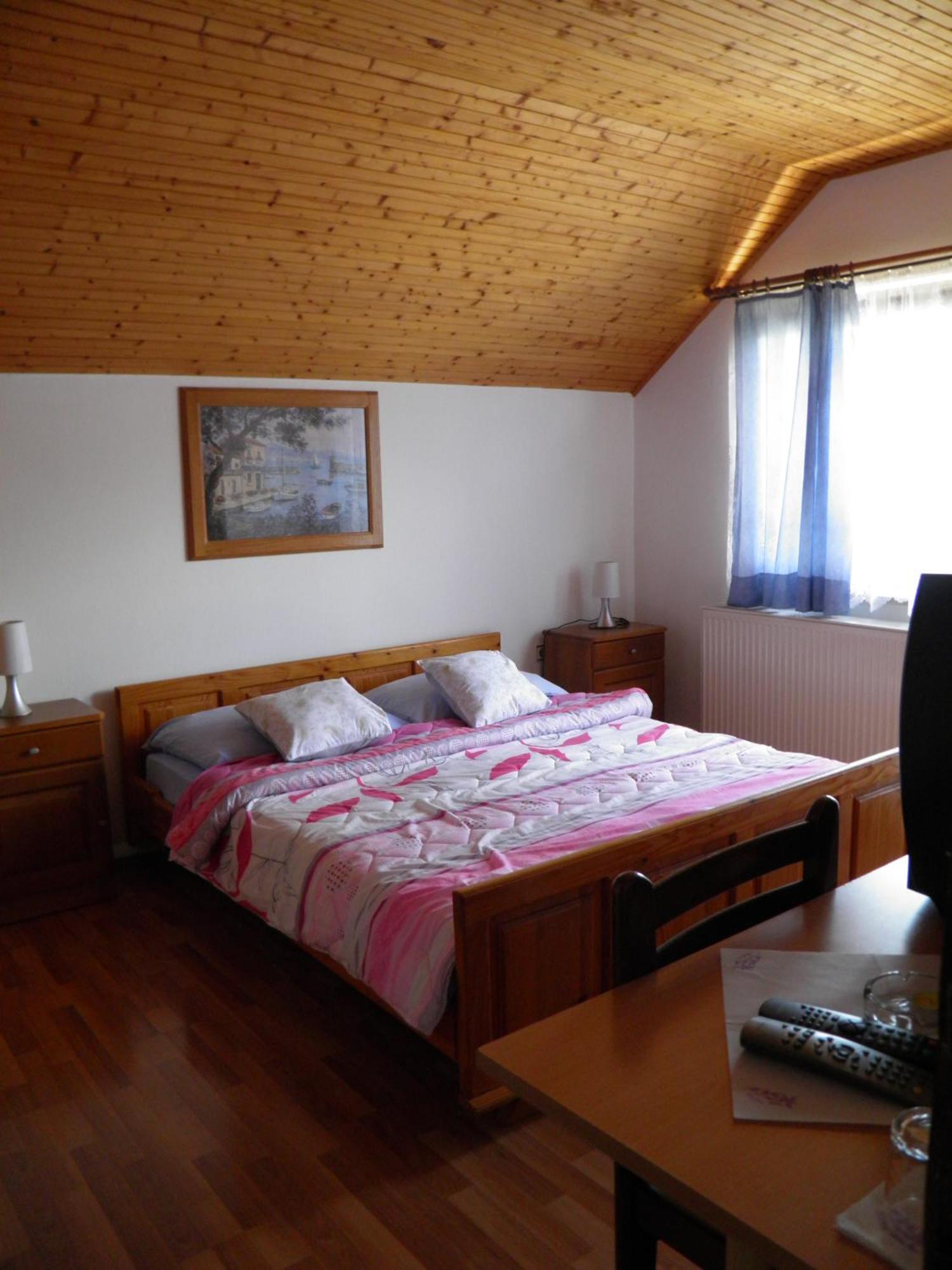 Отель House Janja Plitvice Селиште-Дрежничко Номер фото